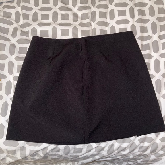 Black Mini Skirt - Picture 1 of 3